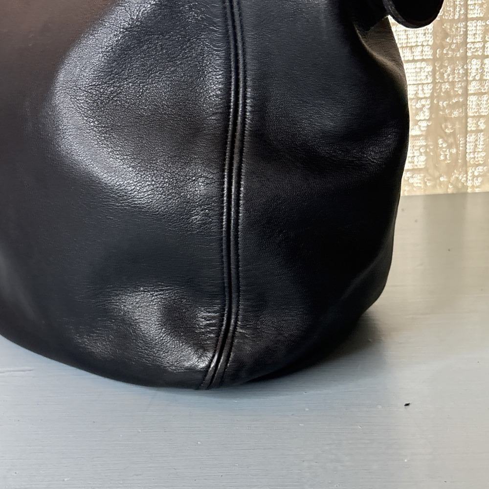Vintage COACH Black Leather, Monterey Hobo Shoulder Bucket Bag, 90s USA - Picture 4 of 16